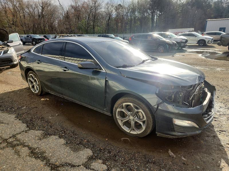Photo 4 from auction – 2020 CHEVROLET MALIBU with VIN 1G1ZD5ST1LF093038