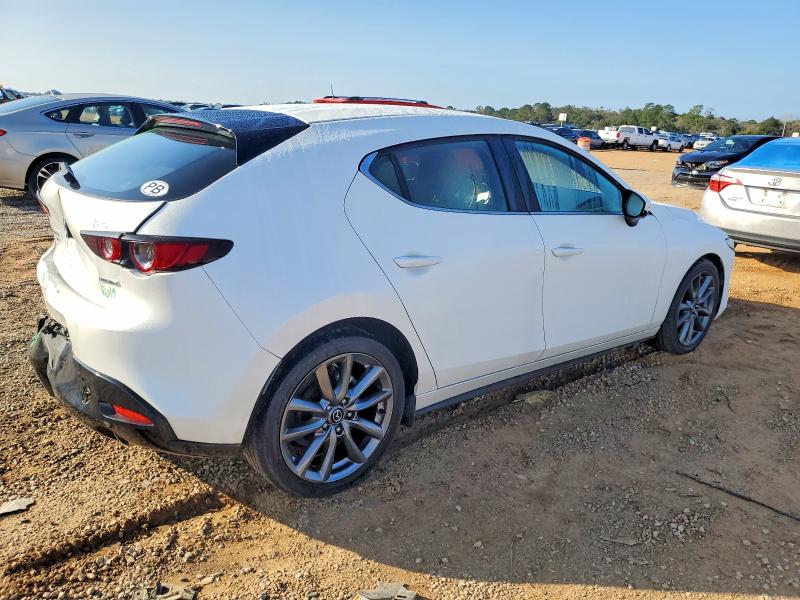 Photo 3 from auction – 2019 MAZDA 3 with VIN JM1BPBJM7K1122630