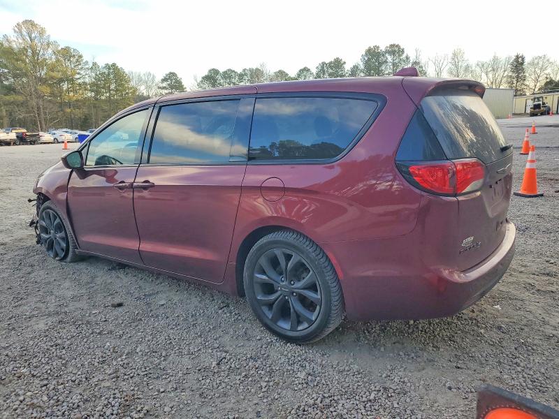 Photo 2 from auction – 2020 CHRYSLER PACIFICA with VIN 2C4RC1FG0LR110467