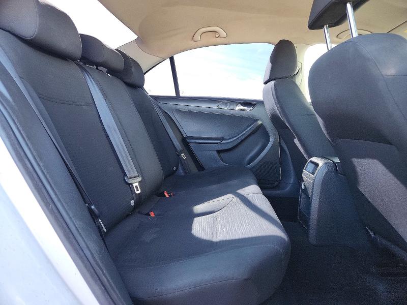 Photo 10 from auction – 2016 VOLKSWAGEN JETTA with VIN 3VW267AJ8GM260626