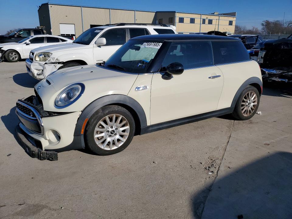 MINI COOPER S 2015 with VIN WMWXP7C50FT741148 - Photo from auction