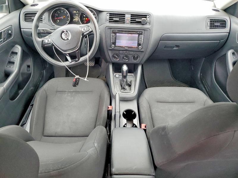 Photo 8 from auction – 2015 VOLKSWAGEN JETTA BASE with VIN 3VW2K7AJ9FM341385