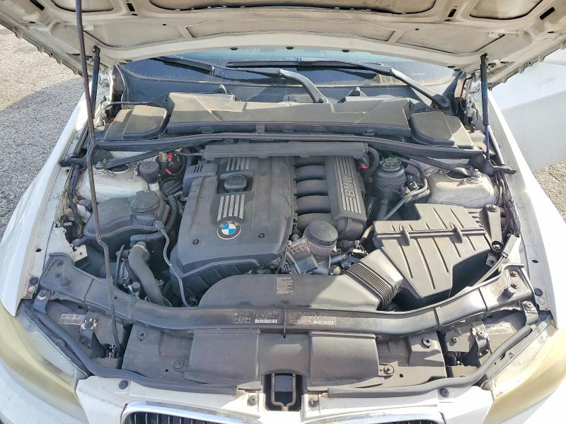 Photo 11 from auction – 2011 BMW 328 I SULE with VIN WBAPH5C55BA445131