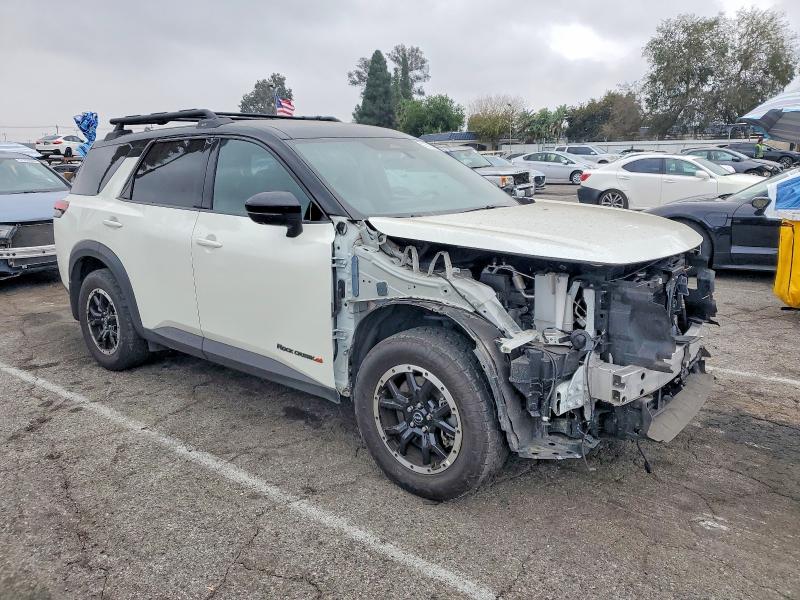 Foto 4 de la subasta – 2023 NISSAN PATHFINDER con VIN 5N1DR3BD2PC269923