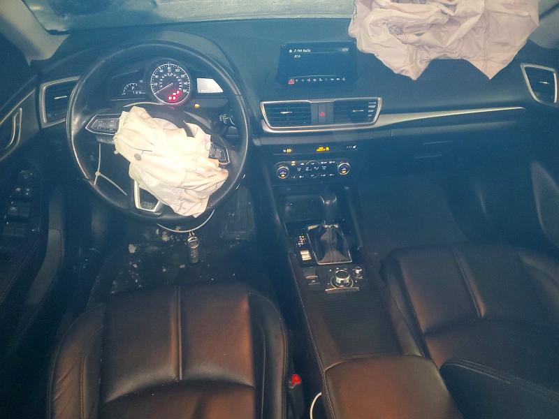 Photo 8 from auction – 2018 MAZDA 3 with VIN 3MZBN1V30JM169143
