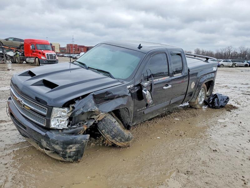 CHEVROLET SILVERADO 2013 with VIN 1GCRKSE75DZ353936 - Photo from auction