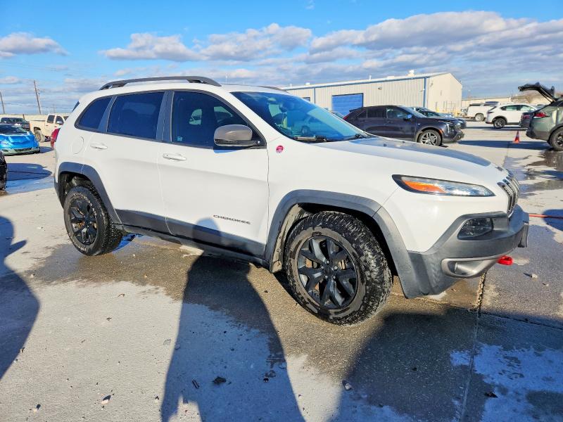 Photo 4 from auction – 2016 JEEP CHEROKEE T with VIN 1C4PJMBS8GW214694
