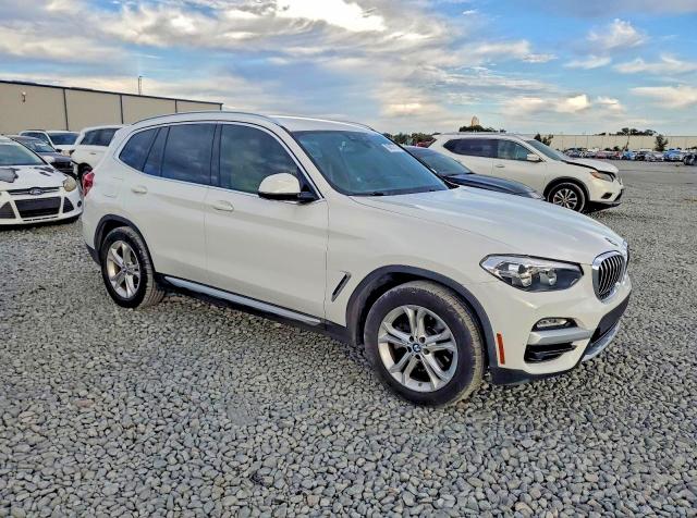 Photo 4 from auction – 2019 BMW X3 XDRIVE3 with VIN 5UXTR9C59KLP92163