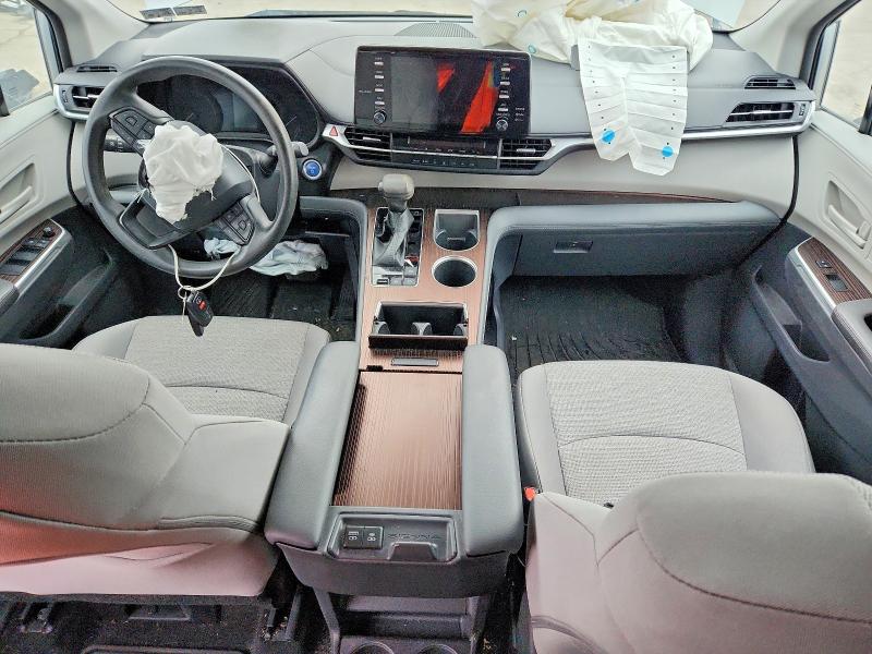 Photo 8 from auction – 2022 TOYOTA SIENNA LE with VIN 5TDKRKEC2NS091693