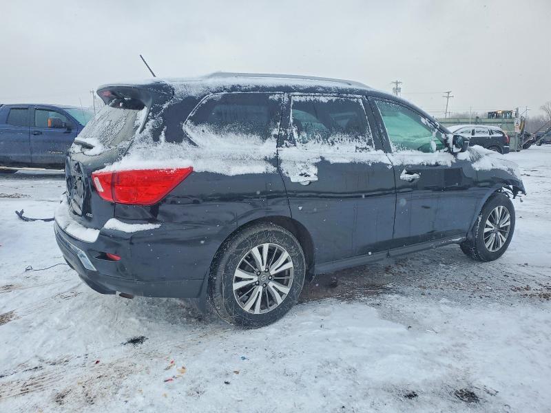 Photo 3 from auction – 2018 NISSAN PATHFINDER with VIN 5N1DR2MM4JC638361