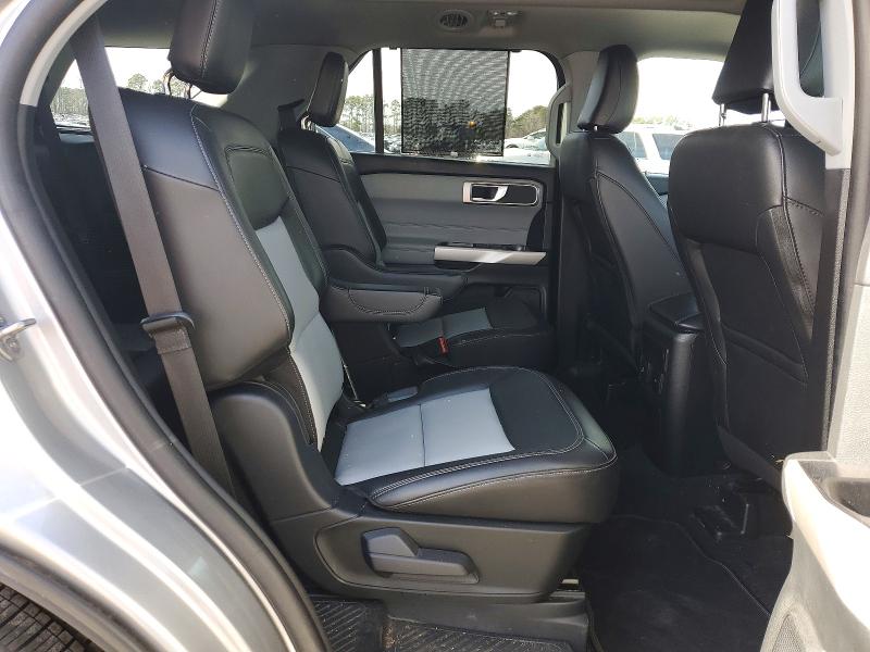 Photo 11 from auction – 2022 FORD EXPLORER with VIN 1FMSK7DH5NGB43242