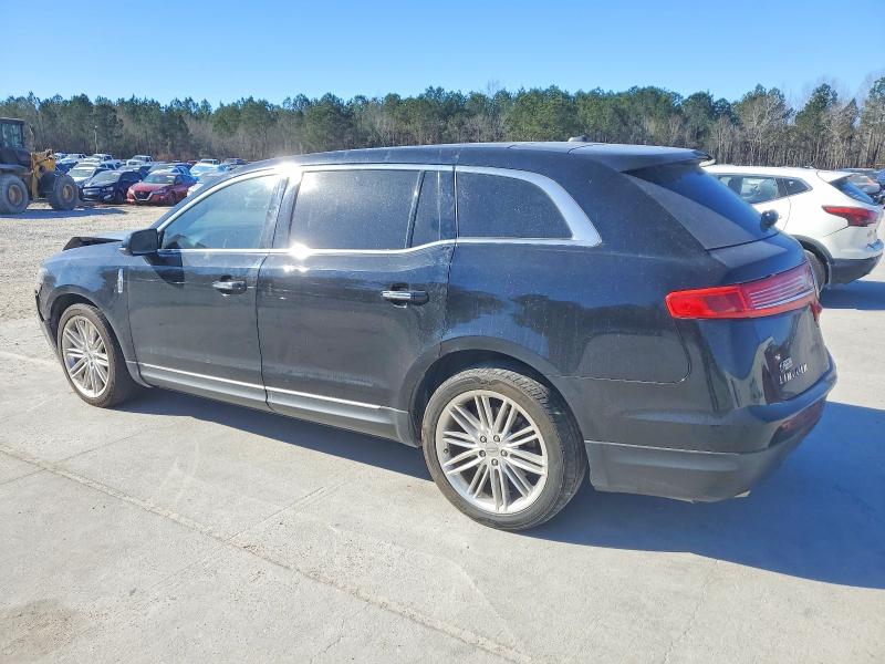 Photo 2 from auction – 2016 LINCOLN MKT with VIN 2LMHJ5AT3GBL01103