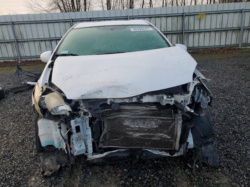 Photo 5 from auction – 2013 TOYOTA PRIUS with VIN JTDKN3DU5D5690765