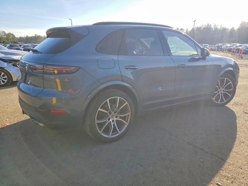 Photo 3 from auction – 2019 PORSCHE CAYENNE S with VIN WP1AB2AY3KDA61318