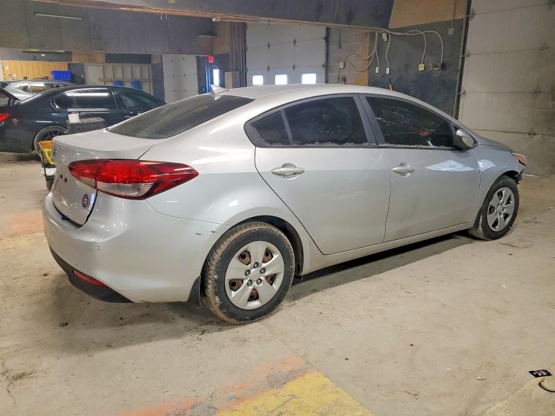 Photo 3 from auction – 2017 KIA FORTE with VIN 3KPFK4A78HE157415