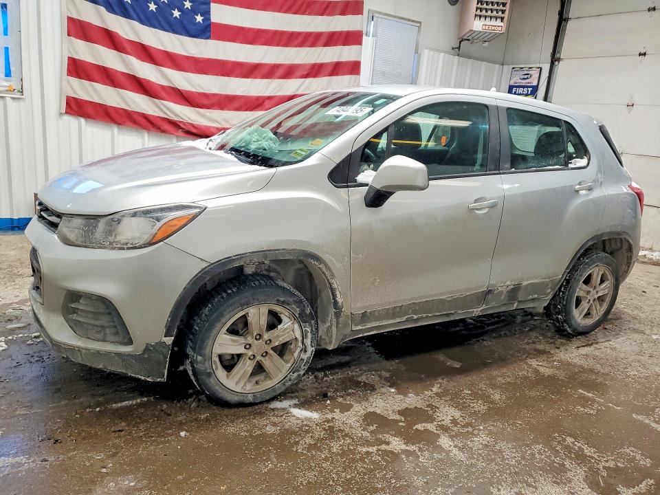 CHEVROLET TRAX LS 2018 with VIN KL7CJNSB7JB730402 - Photo from auction