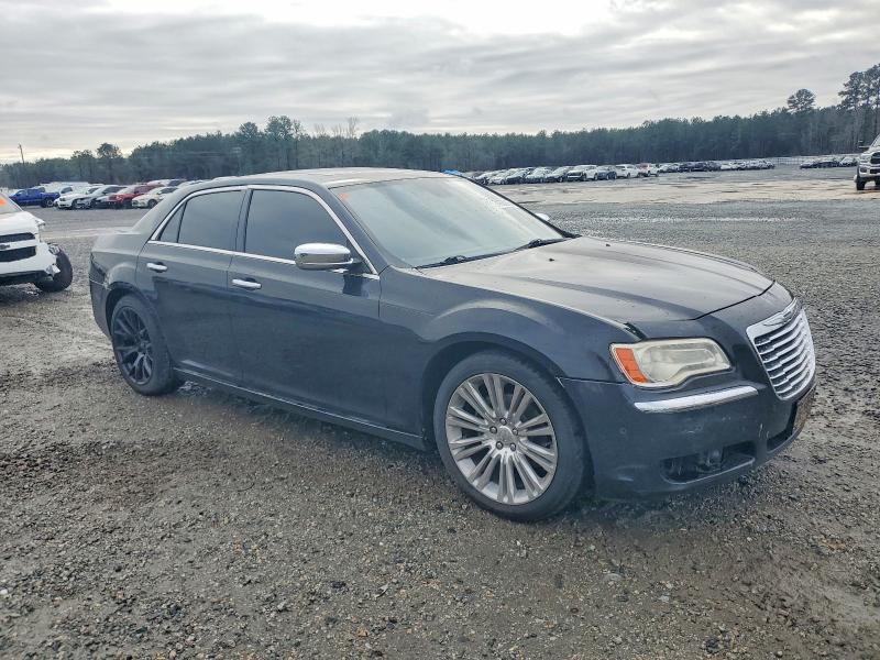 Photo 4 from auction – 2011 CHRYSLER 300 with VIN 2C3CA5CG5BH500819