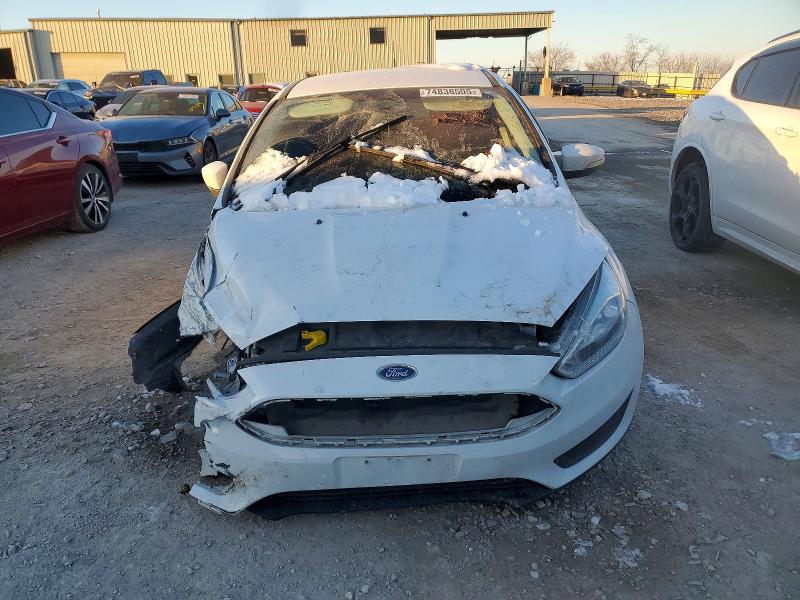 Photo 5 from auction – 2016 FORD FOCUS with VIN 1FADP3K23GL387462