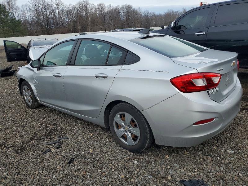 Photo 2 from auction – 2017 CHEVROLET CRUZE with VIN 1G1BC5SM5H7214541