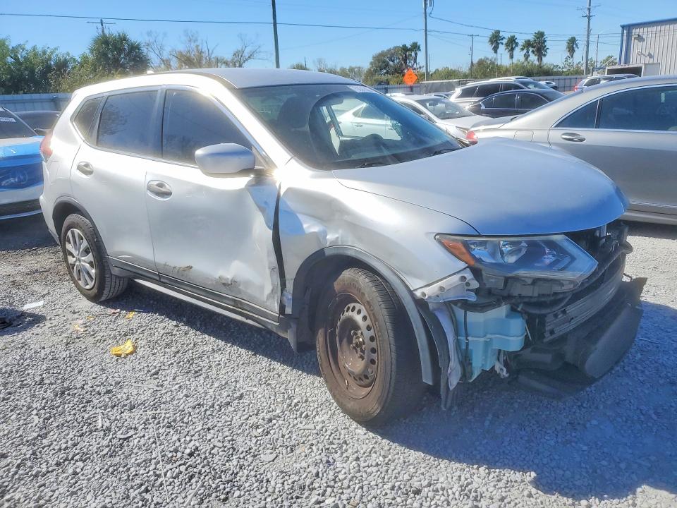 Photo 4 from auction – 2018 NISSAN ROGUE with VIN 5N1AT2MT2JC733920