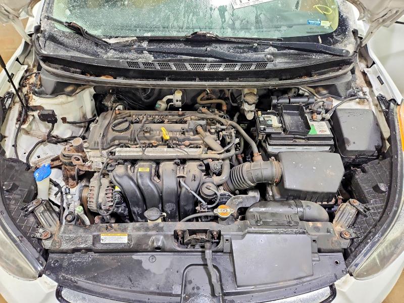 Photo 11 from auction – 2012 HYUNDAI ELANTRA with VIN 5NPDH4AEXCH090048