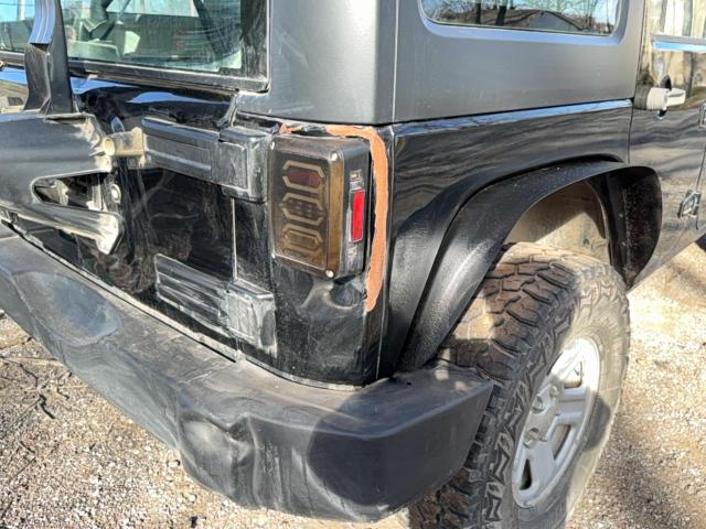 Photo 13 from auction – 2014 JEEP WRANGLER U with VIN 1C4BJWDGXEL320724