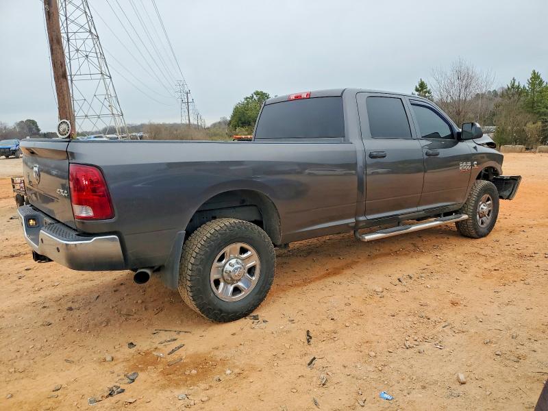 Photo 3 from auction – 2017 RAM 2500 with VIN 3C6UR5HL5HG517683