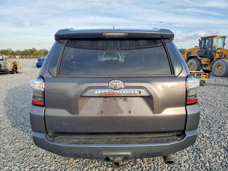 Photo 6 from auction – 2016 TOYOTA 4RUNNER SR with VIN JTEBU5JR7G5357384