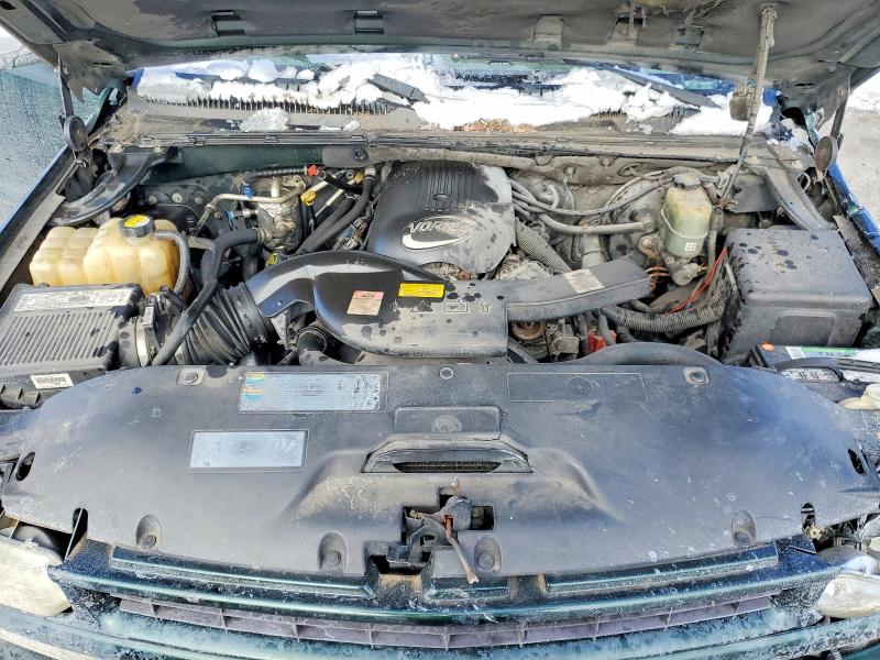 Photo 12 from auction – 2002 CHEVROLET SUBURBAN K with VIN 3GNFK16Z92G196753