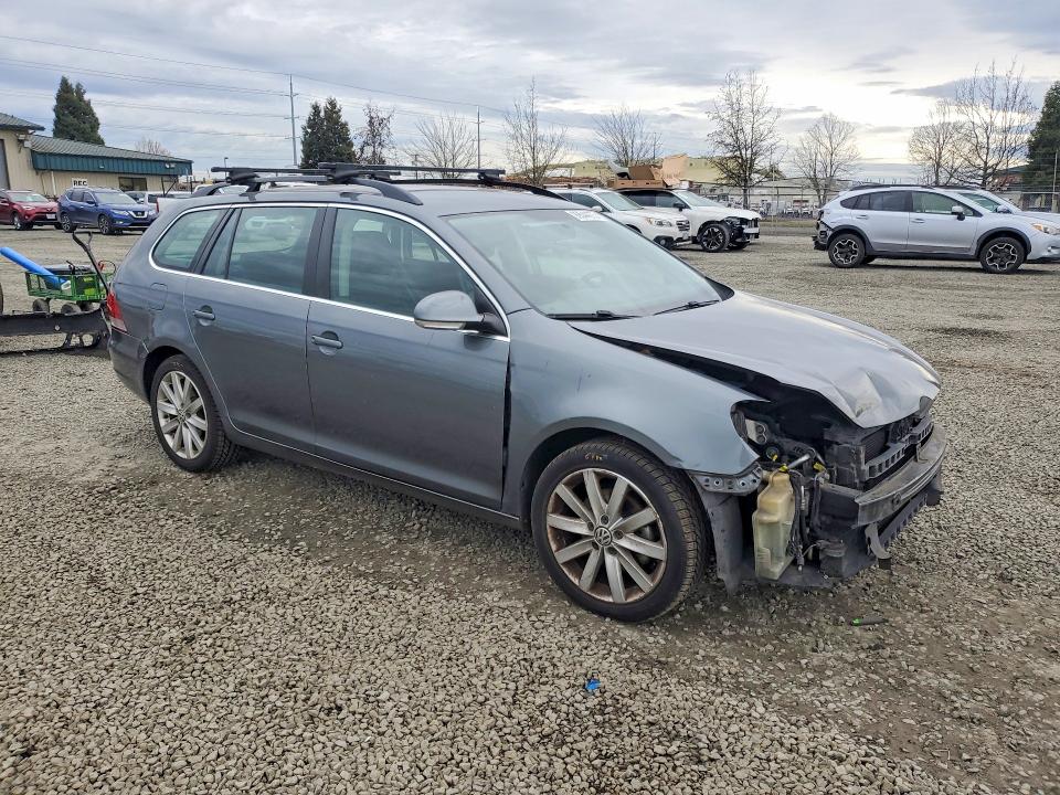Photo 4 from auction – 2010 VOLKSWAGEN JETTA with VIN 3VWPZ7AJ8AM706360