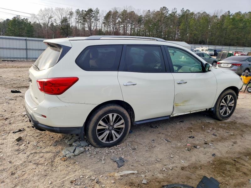 Photo 3 from auction – 2017 NISSAN PATHFINDER with VIN 5N1DR2MMXHC660536