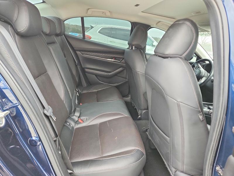 Photo 10 from auction – 2019 MAZDA 3 PREMIUM with VIN 3MZBPAEMXKM112162