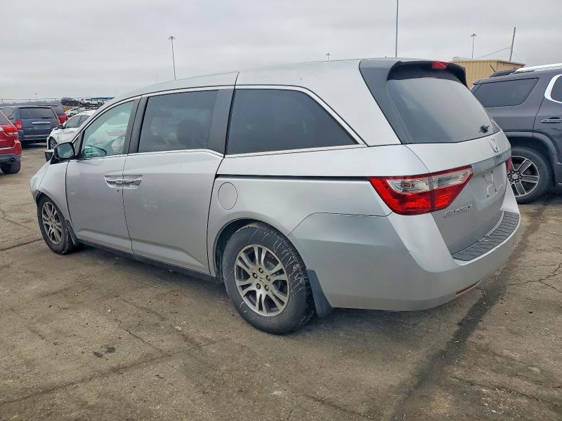 Photo 2 from auction – 2012 HONDA ODYSSEY EX with VIN 5FNRL5H41CB005717