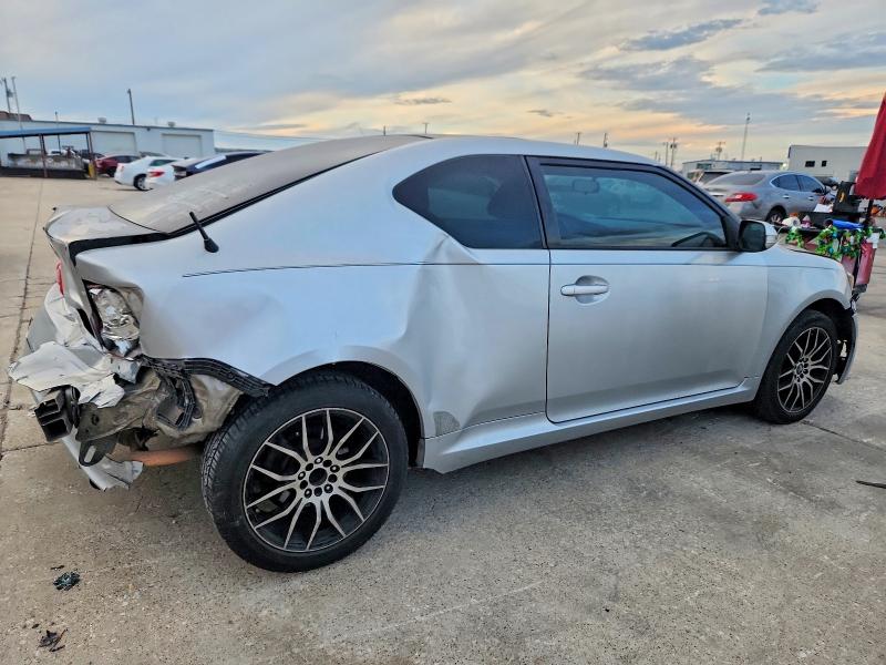 Photo 3 from auction – 2011 TOYOTA SCION TC with VIN JTKJF5C70B3011325