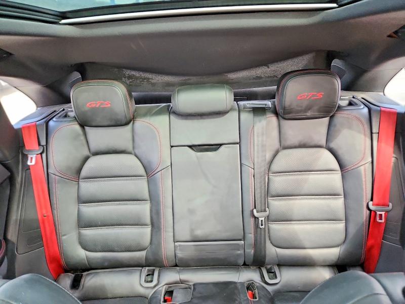 Photo 10 from auction – 2017 PORSCHE MACAN GTS with VIN WP1AG2A58HLB56737
