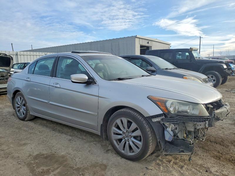 Photo 4 from auction – 2011 HONDA ACCORD EXL with VIN 1HGCP2F85BA075079
