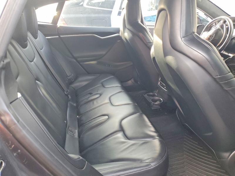 Photo 11 from auction – 2016 TESLA MODEL S with VIN 5YJSA1E23GF122305