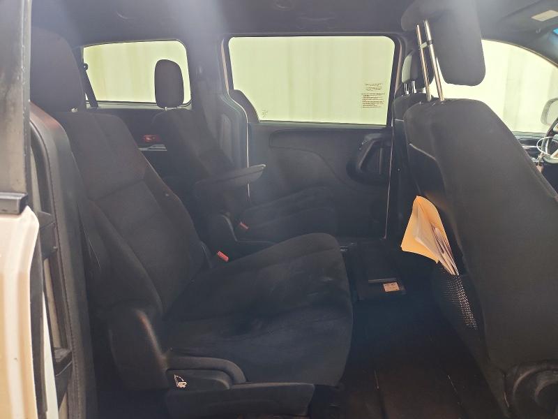 Photo 11 from auction – 2015 DODGE GRAND CARA with VIN 2C4RDGCG0FR523532