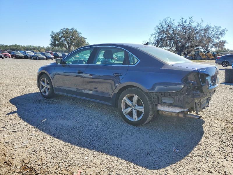 Photo 2 from auction – 2015 VOLKSWAGEN PASSAT with VIN 1VWAT7A30FC094138