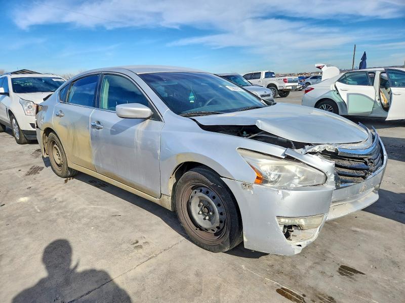 Photo 4 from auction – 2013 NISSAN ALTIMA 2.5 with VIN 1N4AL3AP3DN535282