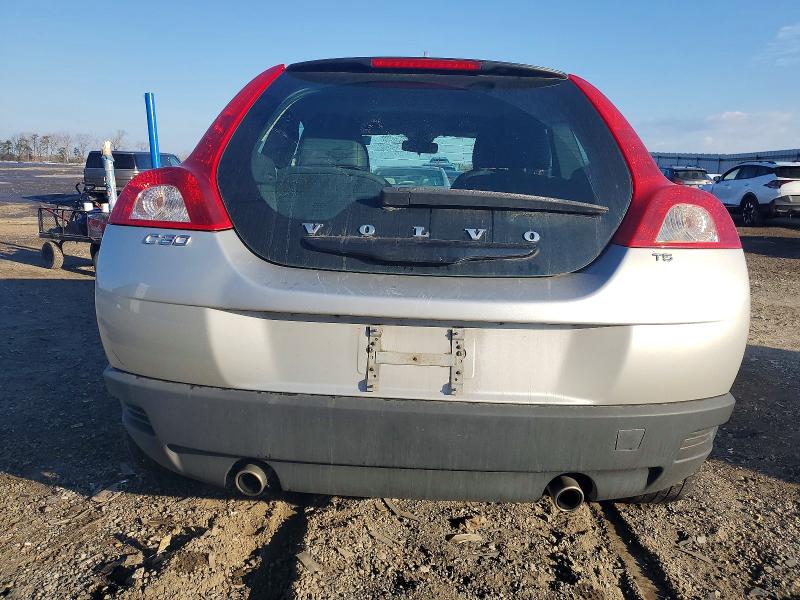 Photo 6 from auction – 2010 VOLVO C30 T5 with VIN YV1672MK6A2172871