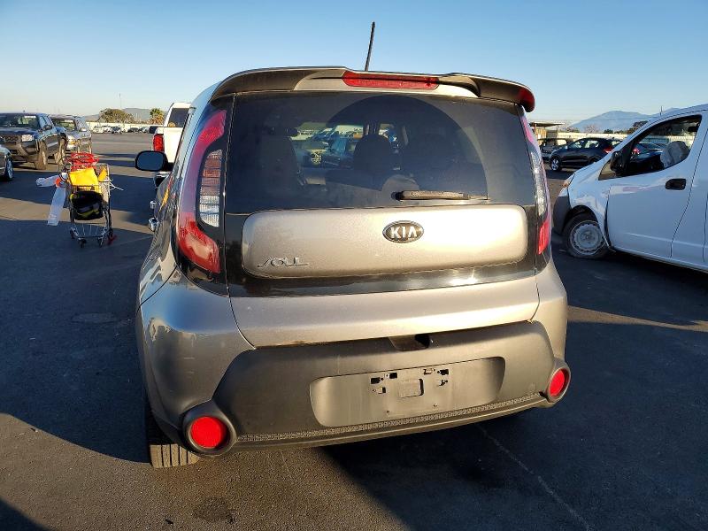 Photo 6 from auction – 2014 KIA SOUL with VIN KNDJN2A20E7072123