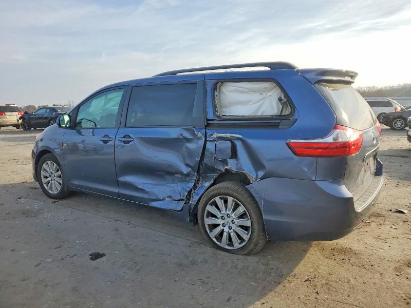Photo 2 from auction – 2015 TOYOTA SIENNA L with VIN 5TDJK3DC8FS110692
