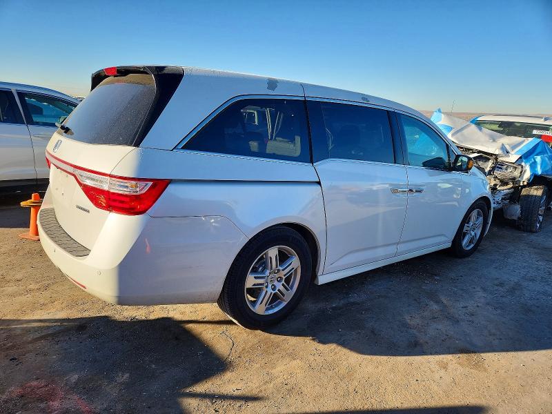 Photo 3 from auction – 2012 HONDA ODYSSEY TO with VIN 5FNRL5H93CB091124