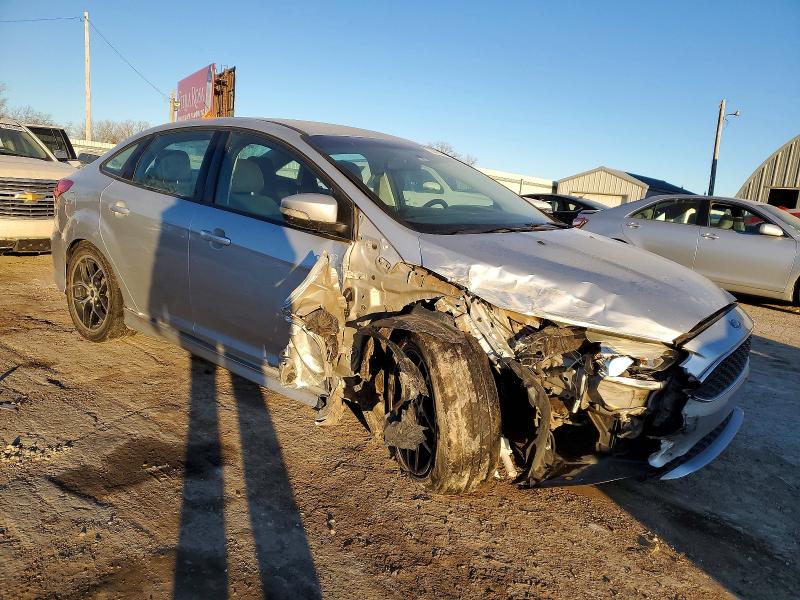 Photo 4 from auction – 2015 FORD FOCUS SE with VIN 1FADP3F28FL293781