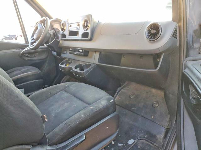 Photo 8 from auction – 2019 MERCEDES-BENZ SPRINTER 2 with VIN WD4PF0CD6KP052986