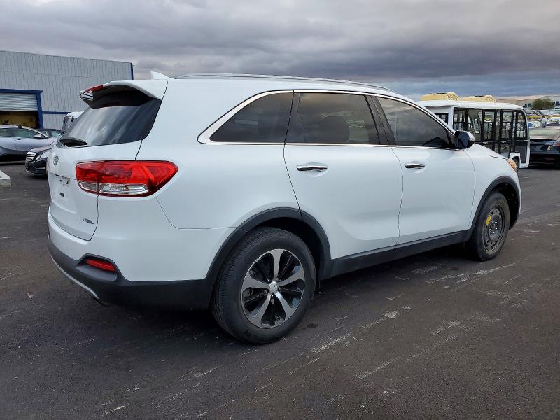 Photo 3 from auction – 2016 KIA SORENTO with VIN 5XYPH4A12GG024021