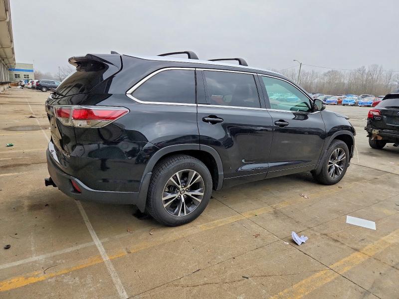 Photo 3 from auction – 2016 TOYOTA HIGHLANDER with VIN 5TDJKRFH4GS354854