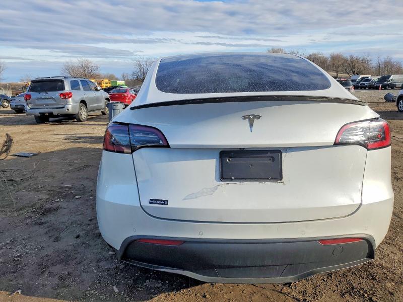 Photo 6 from auction – 2021 TESLA MODEL Y with VIN 5YJYGDEF2MF259373