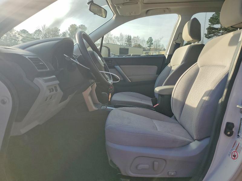Photo 7 from auction – 2016 SUBARU FORESTER 2 with VIN JF2SJADC3GH464798
